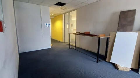 3rd Floor- 564m² Office Space To Let -The Zone - Cradock Square (70)